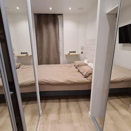 דירות Suresnes : 2 Pieces Cosy מראה חיצוני תמונה